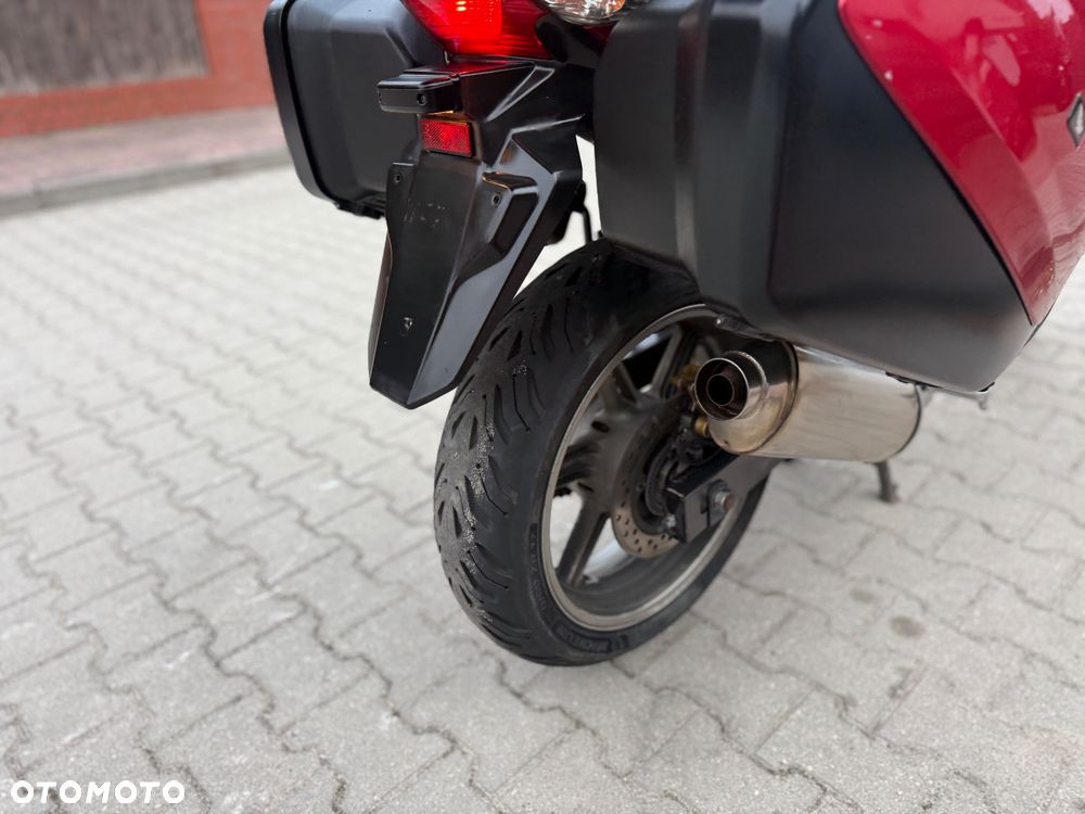 Honda CBF - 12