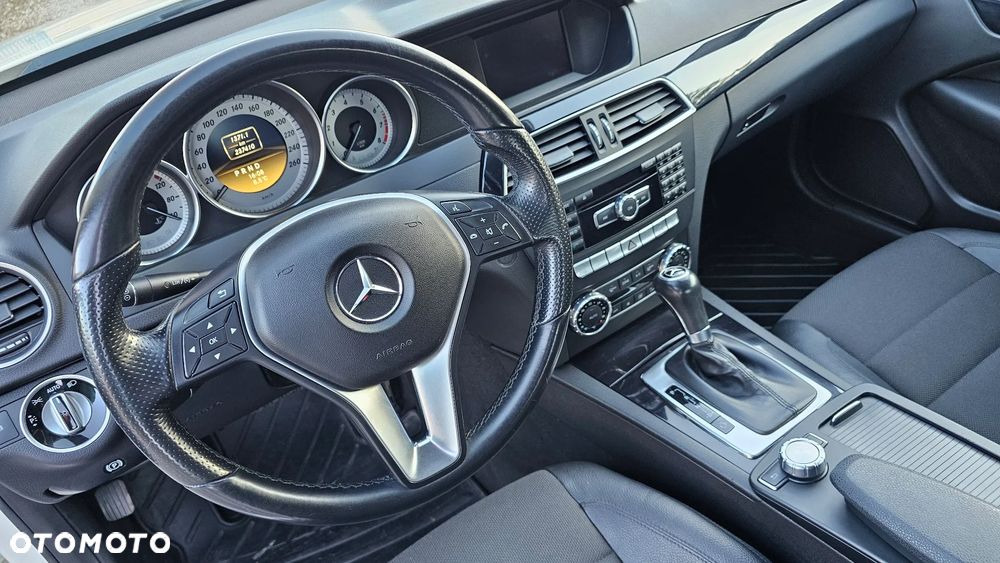 Mercedes-Benz Klasa C 180 BlueEFFICIENCY 7G-TRONIC - 12