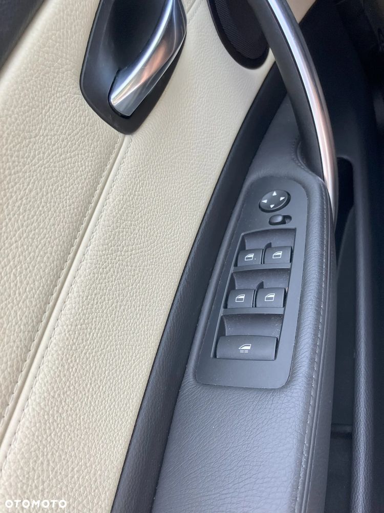 BMW Seria 1 118i - 27