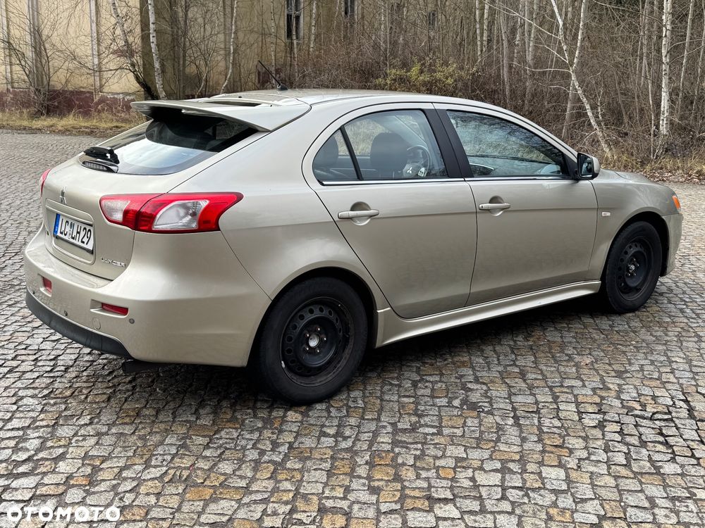 Mitsubishi Lancer 1.8 Invite - 7