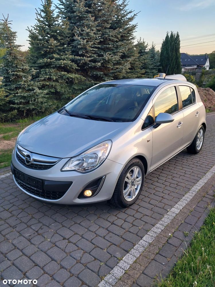 Opel Corsa 1.2 16V Selection 110 Jahre - 8