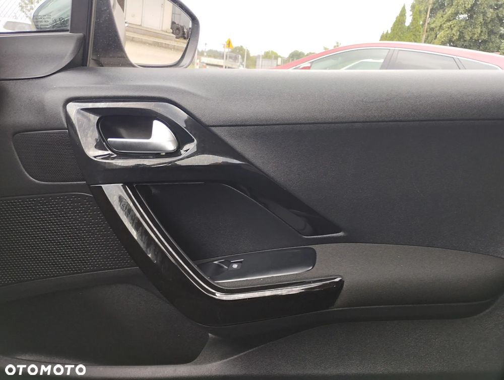 Peugeot 208 PureTech 82 Active - 17