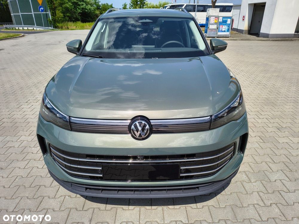 Volkswagen Tiguan 1.5 eTSI Elegance DSG - 2