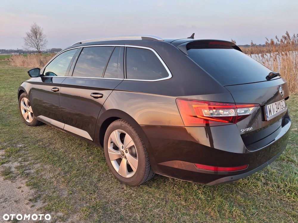 Skoda Superb 2.0 TSI Ambition DSG - 3