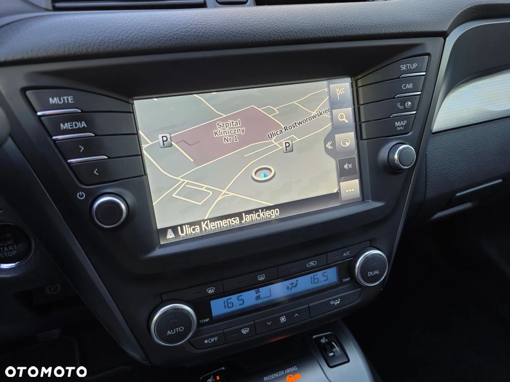 Toyota Avensis - 34