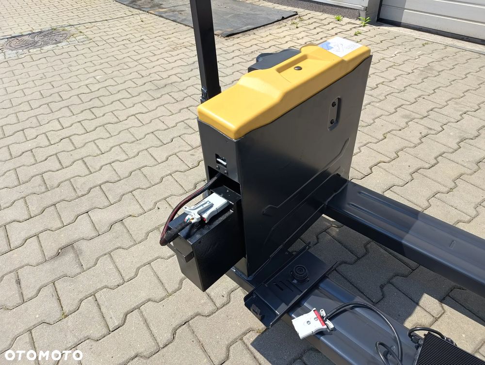 Caterpillar NPP15QBL - 11