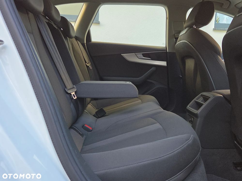 Audi A4 Avant 40 TDI S tronic sport - 28