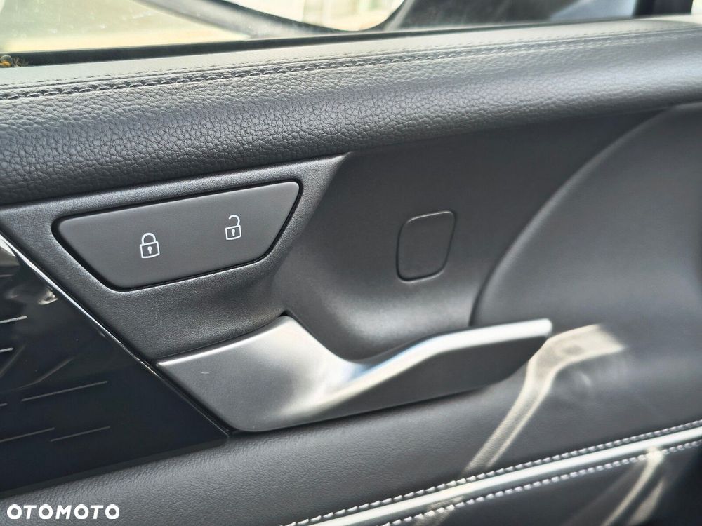 Volkswagen Tiguan - 11