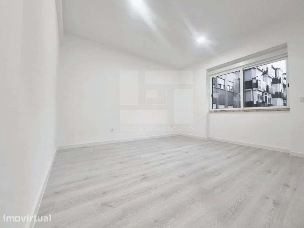 APARTAMENTO T2 - COVA DA PIEDADE - Grande imagem: 2/15
