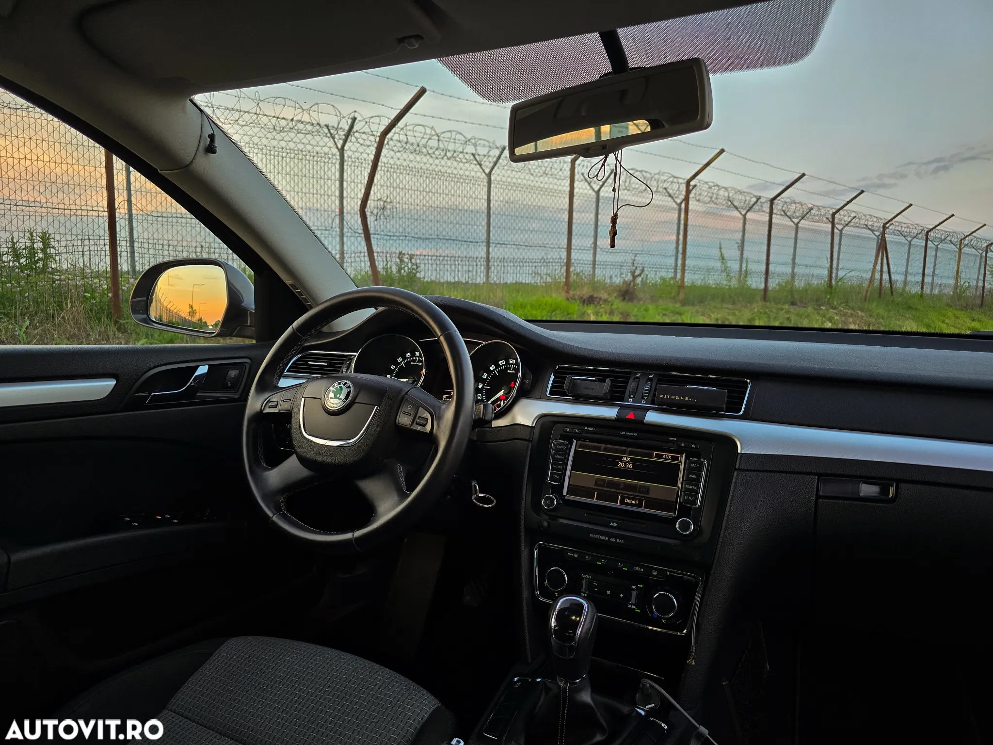 Skoda Superb Combi 1.6 TDI Ambition - 8