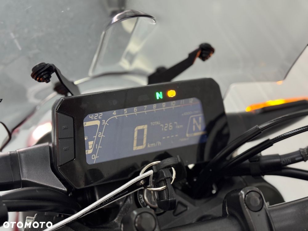 Honda CB - 23