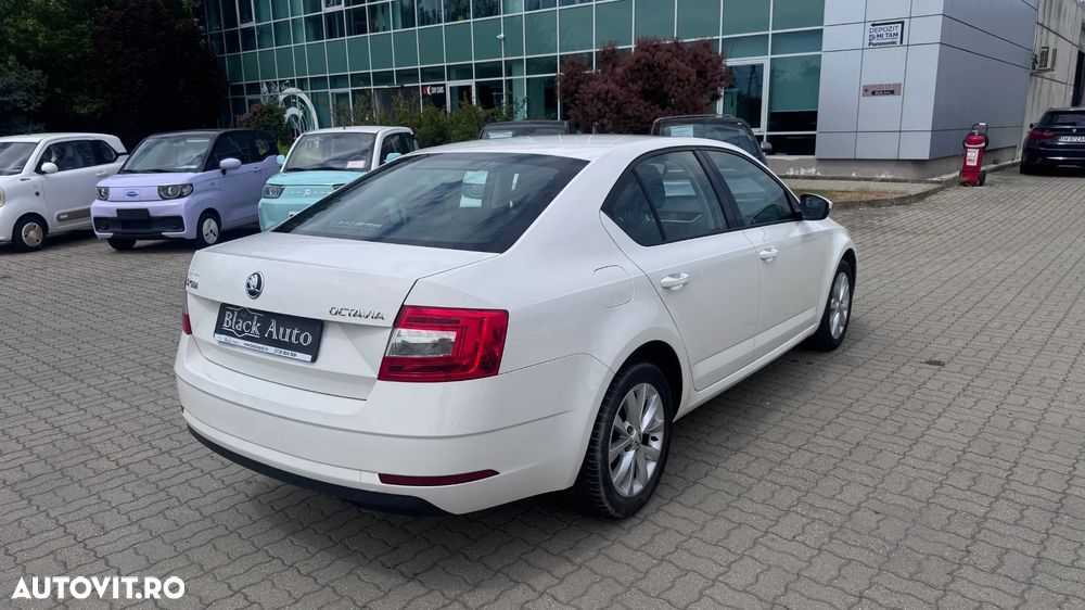 Skoda Octavia 1.6 TDI Ambition - 3