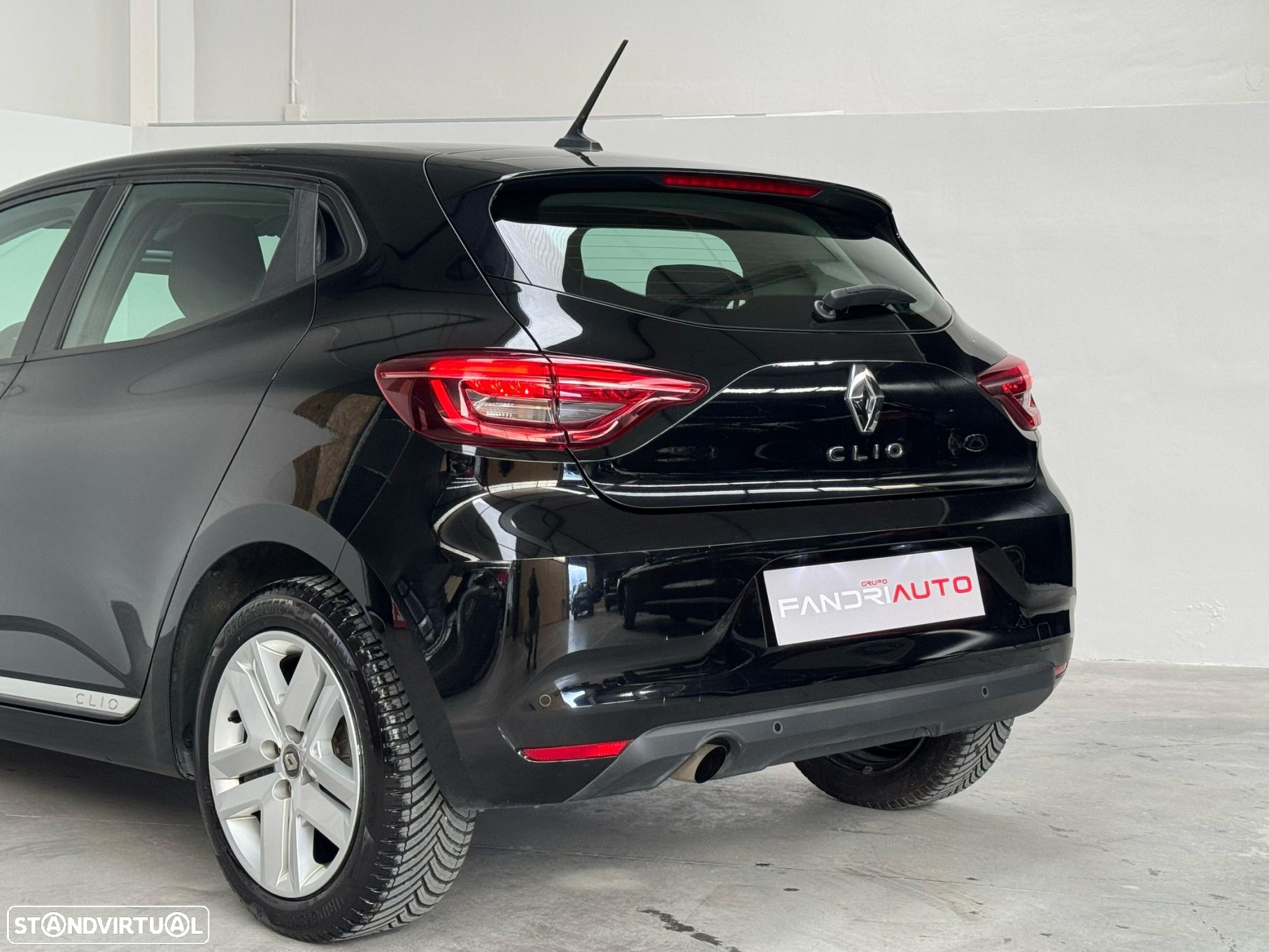 Renault Clio 1.5 dCi Limited - 13