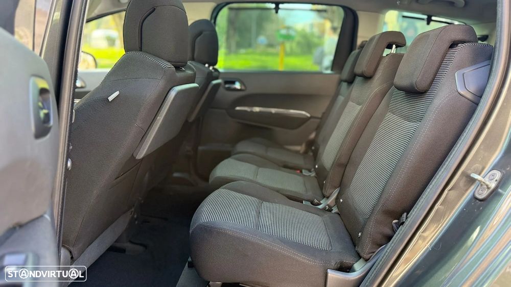 Peugeot 5008 1.6 HDi 7L Allure J17 - 8