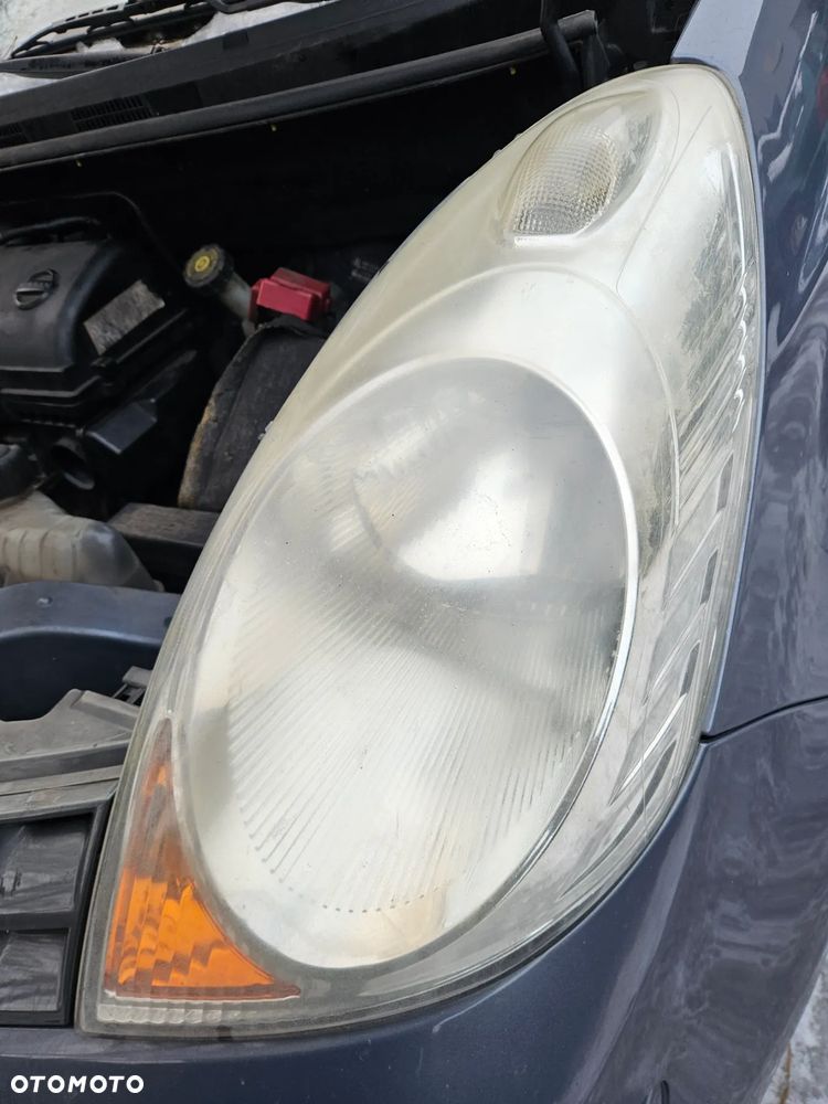 Nissan Note E11 07 lampa przód przednia  lewa - 5