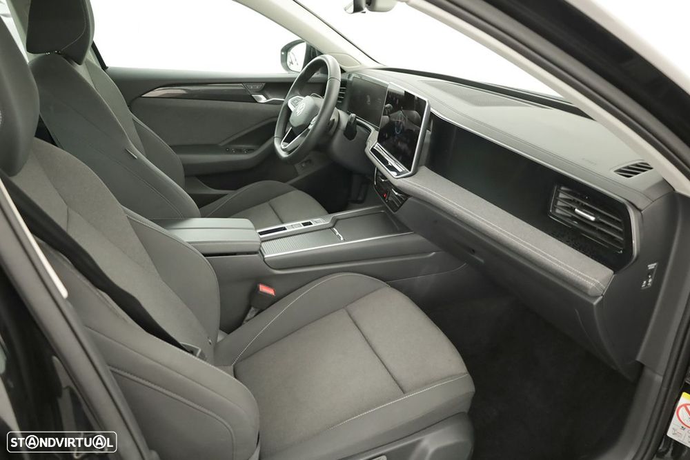 VW Passat Variant 1.5 TSI eHybrid DSG - 20