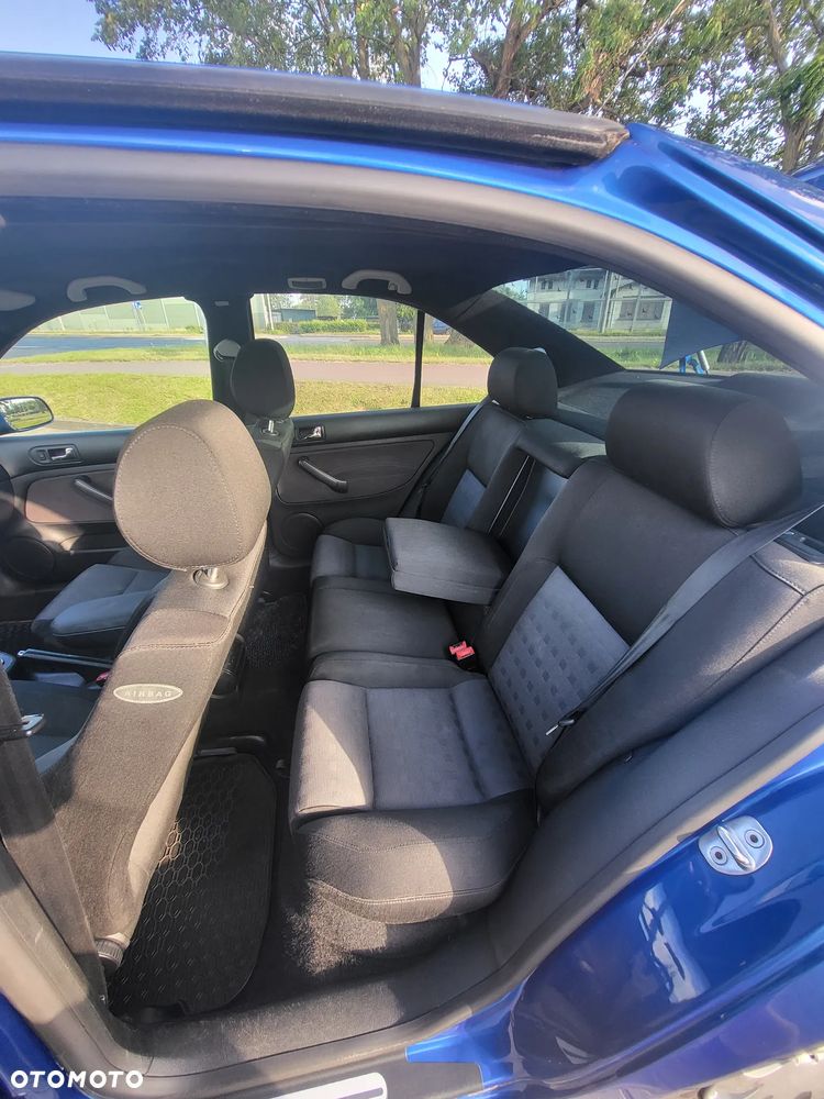 Volkswagen Bora 1.8T Highline - 12