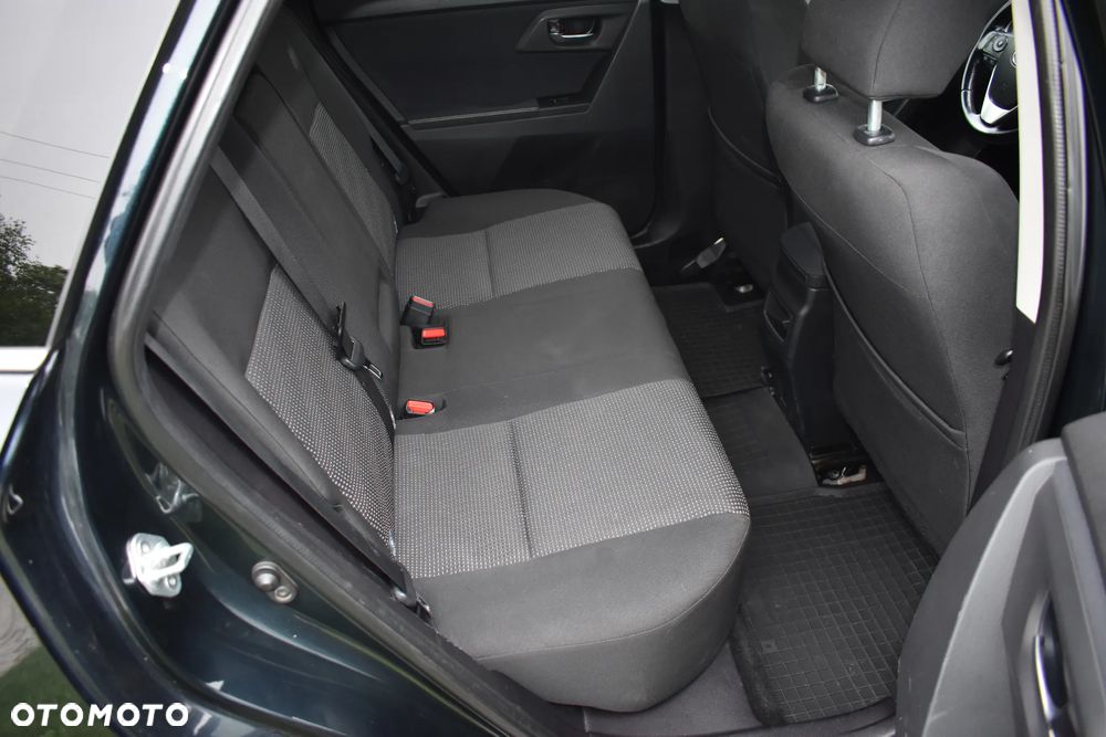 Toyota Auris 2.0 D-4D START Edition - 35
