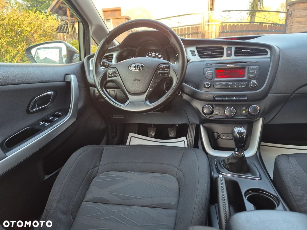 Kia Ceed 1.4 CVVT Edition 7 - 24