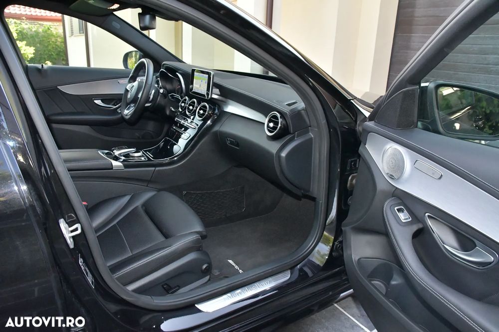 Mercedes-Benz C 220 d 4Matic T 7G-TRONIC AMG Line - 27