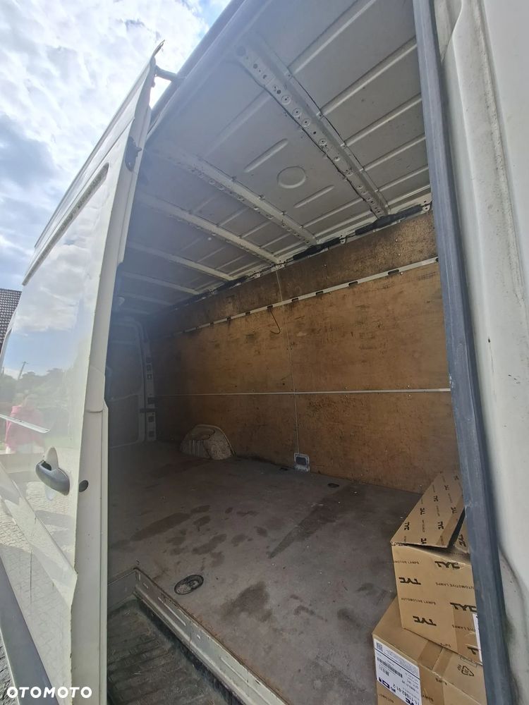 Volkswagen Crafter - 9