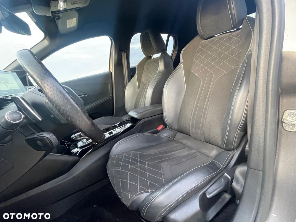 Peugeot 208 PureTech 100 EAT8 GT Pack - 16