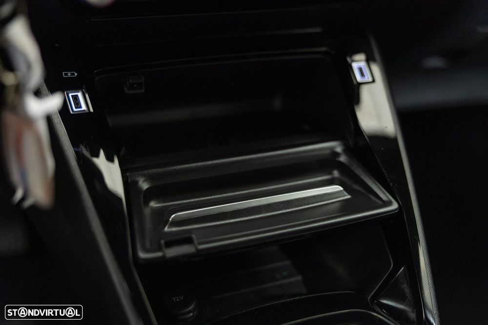 Peugeot 2008 1.2 PureTech Allure EAT8 - 18