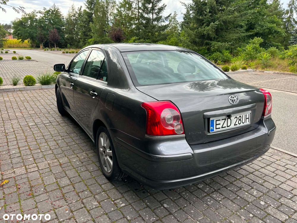 Toyota Avensis 1.8 VVT-i Terra - 4