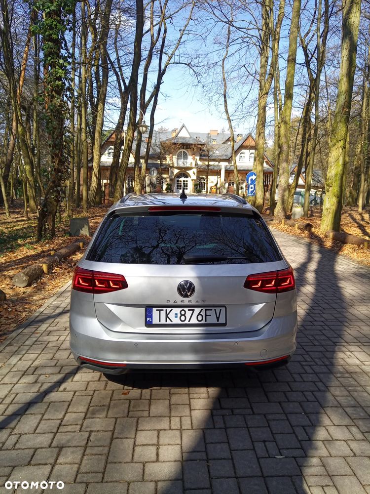Volkswagen Passat 2.0 TDI SCR DSG Business - 4
