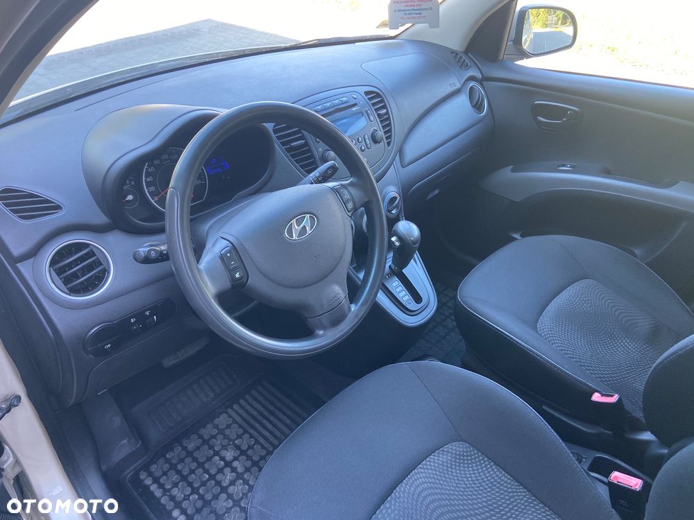 Hyundai i10 1.1 Comfort - 11