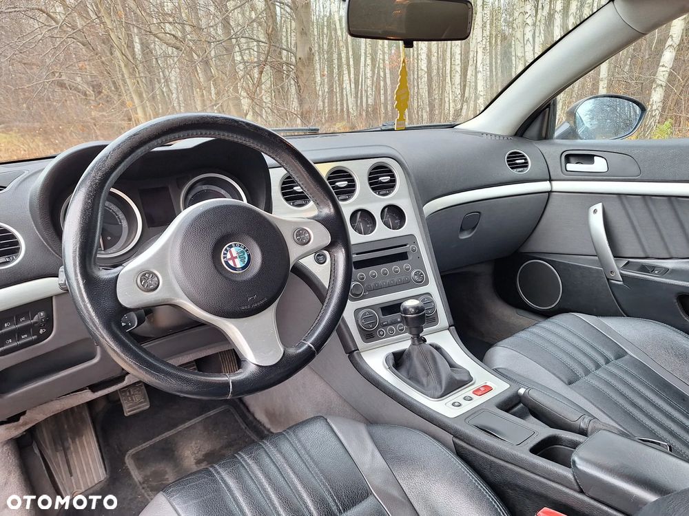 Alfa Romeo Brera 2.4JTDM - 13