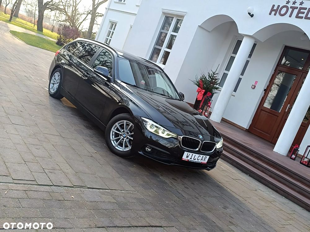 BMW Seria 3 318d DPF Edition Lifestyle - 37
