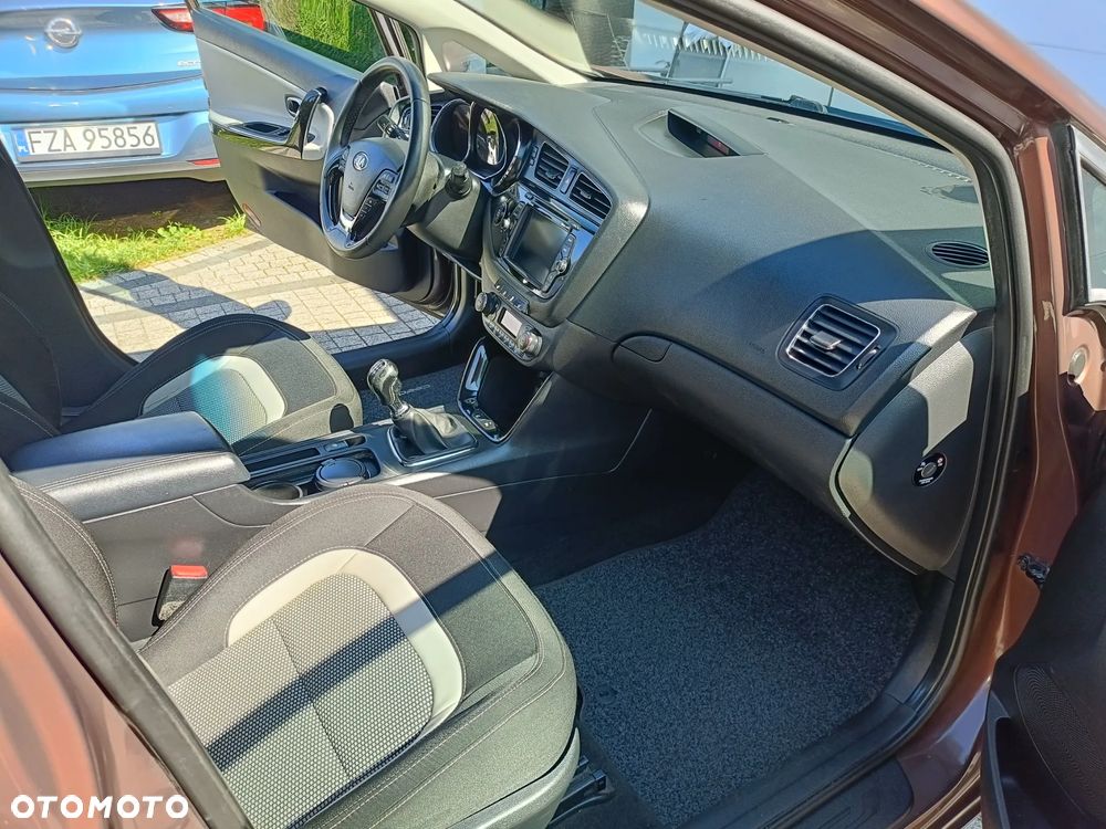 Kia Ceed 1.6 GDI Platinum Edition - 15