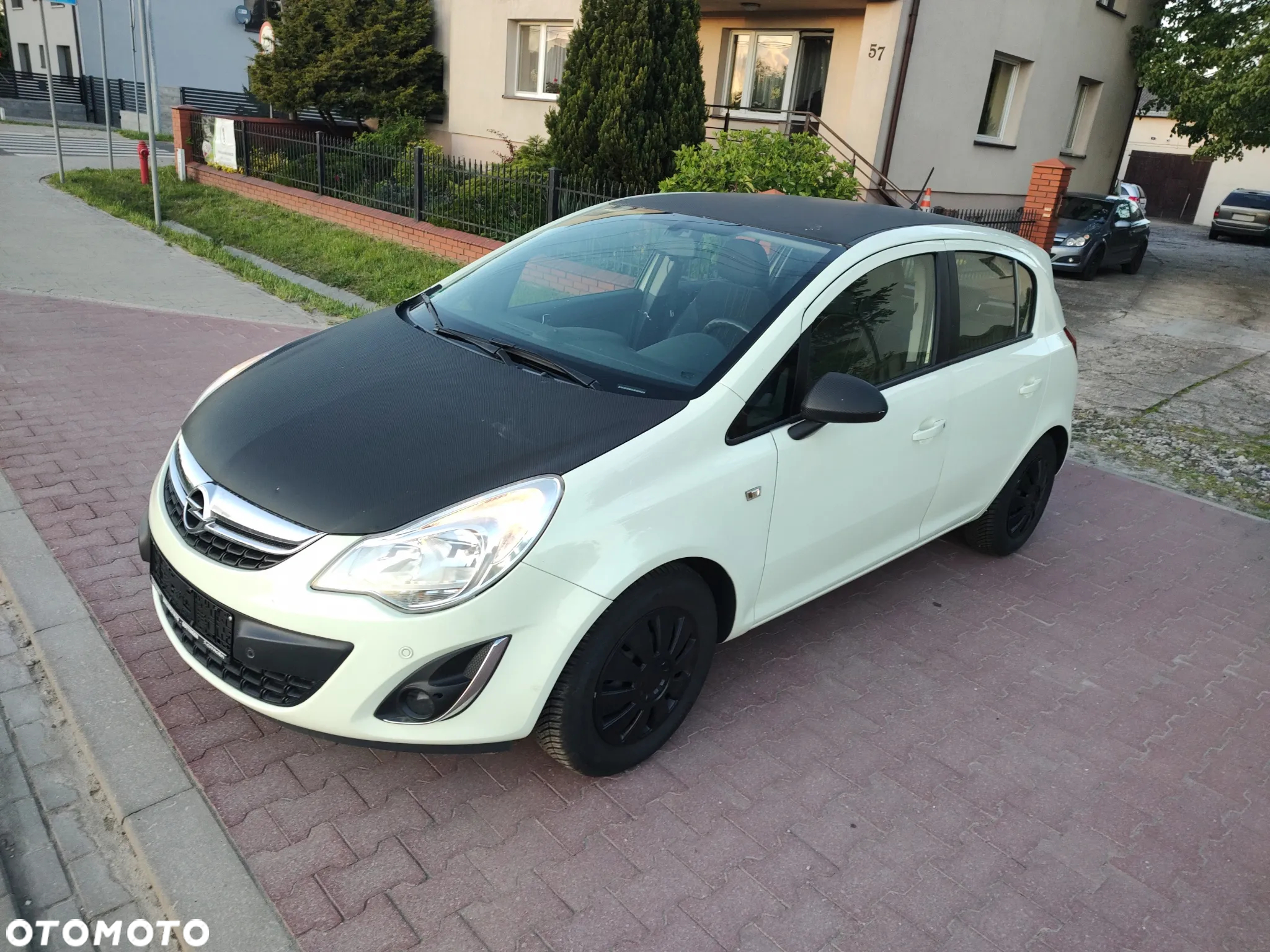 Opel Corsa 1.2 16V Enjoy - 8