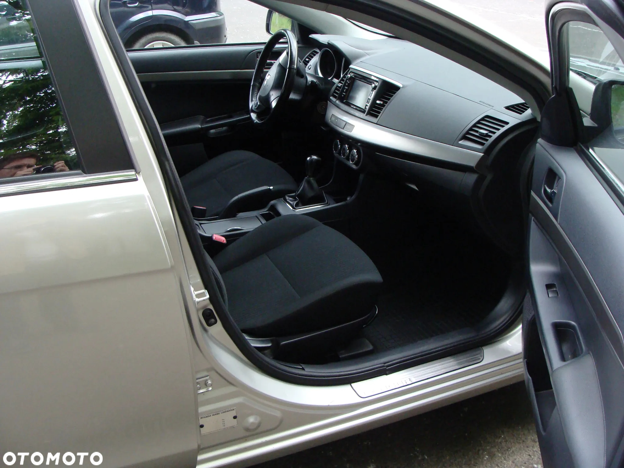 Mitsubishi Lancer 1.6 Invite - 9