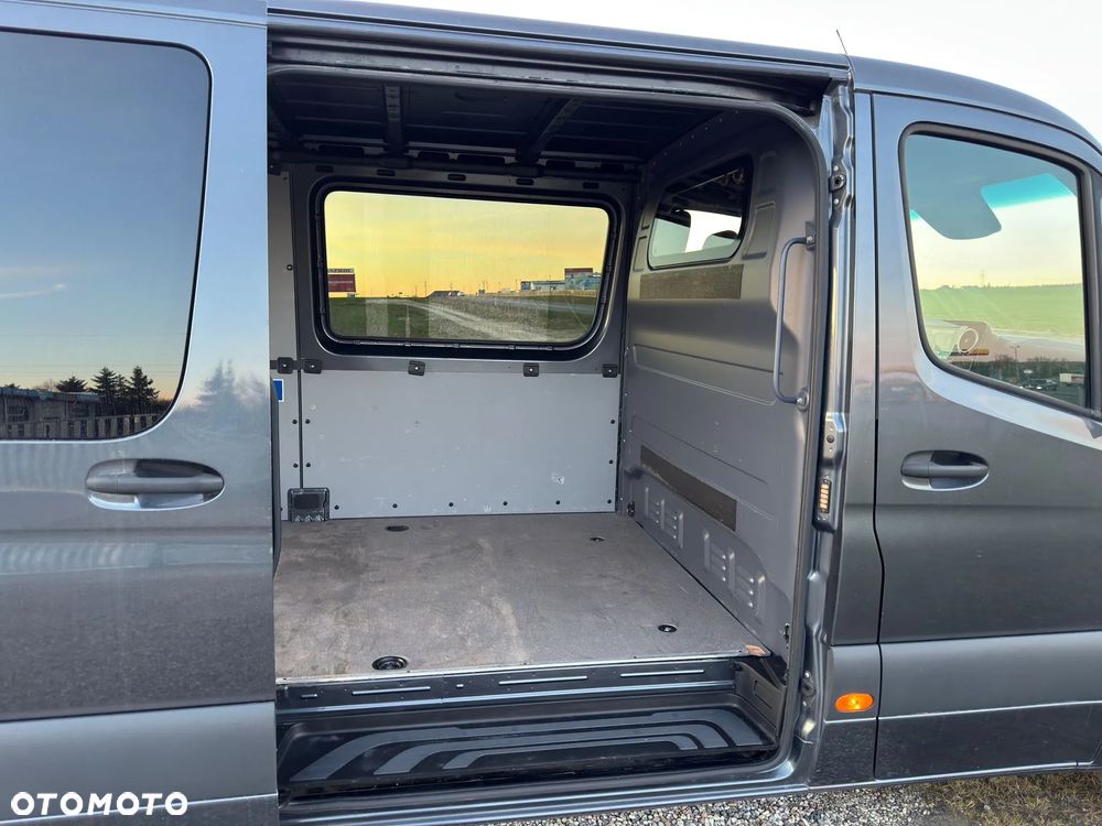 Mercedes-Benz SPRINTER - 9