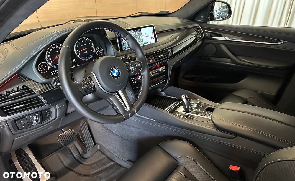 BMW X6M - 12