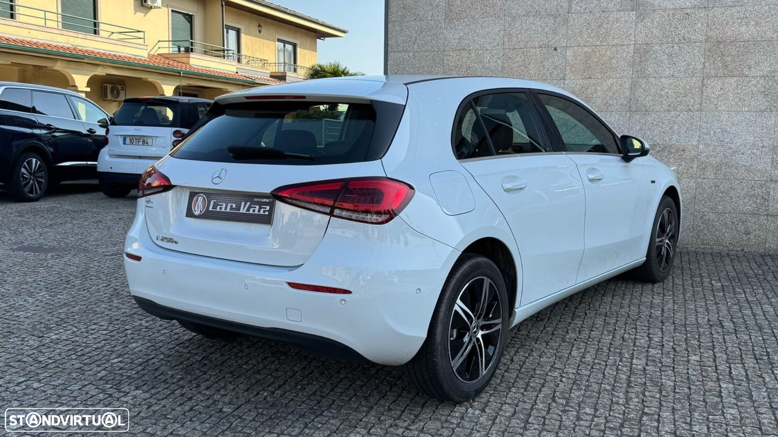 Mercedes-Benz A 250 e Style Plus - 4