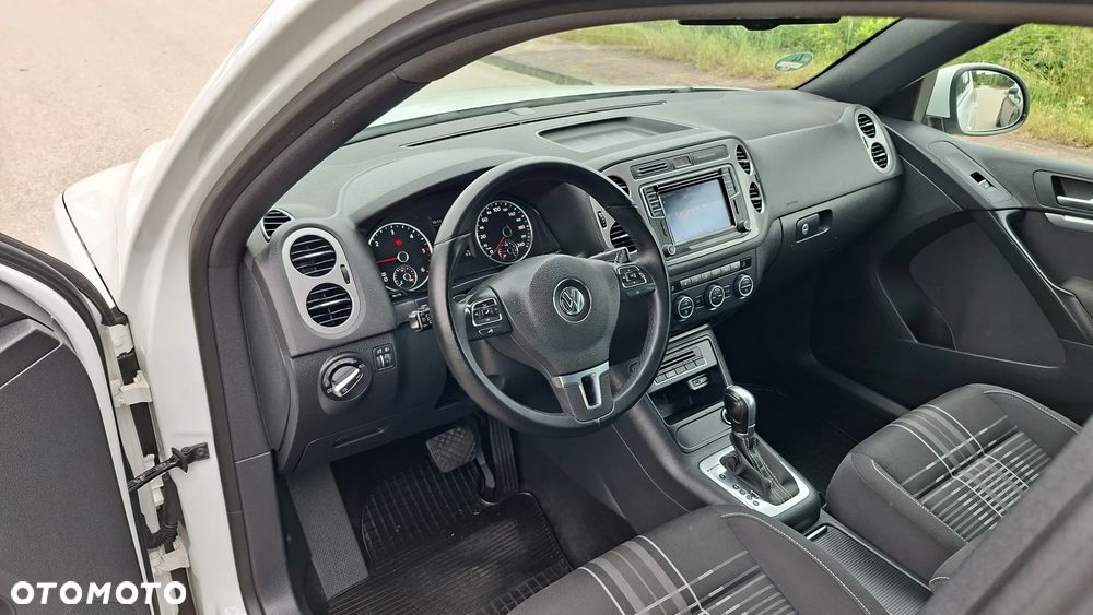 Volkswagen Tiguan 2.0 TDI SCR 4MOTION BlueMotion Technology DSG Lounge Sport & Style - 25