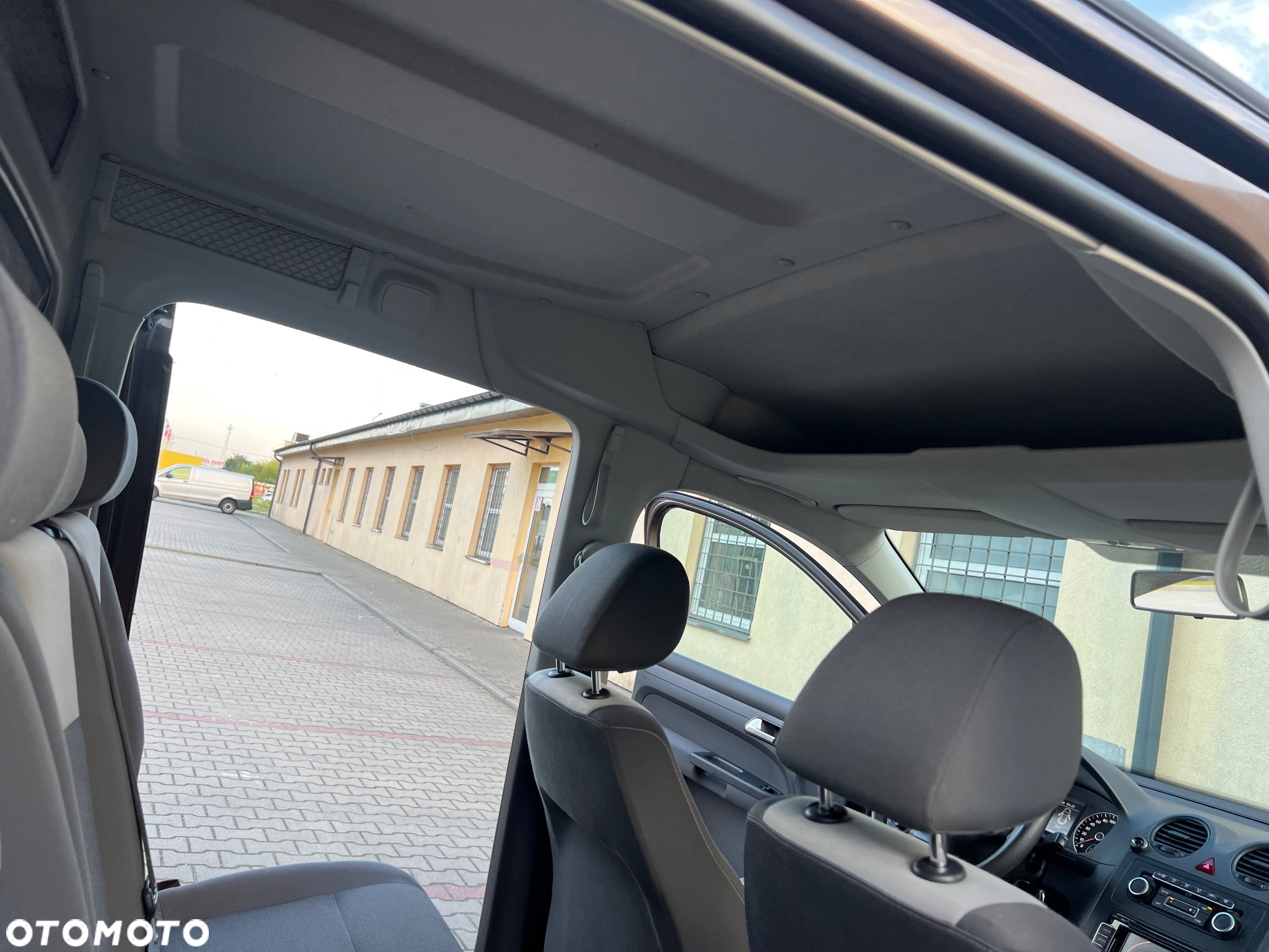 Volkswagen Caddy Maxi 2.0 TDI Comfortline - 27