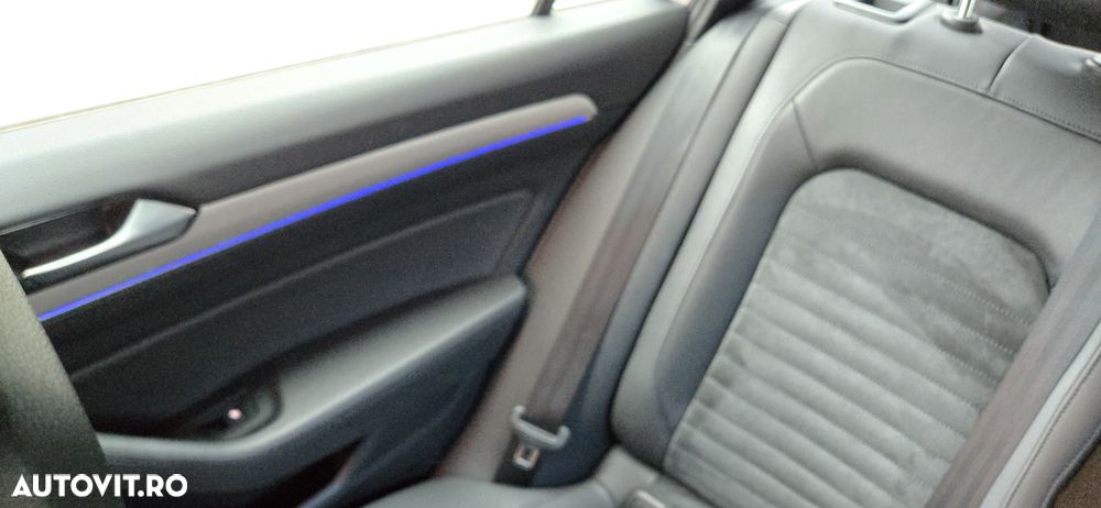 Volkswagen Passat - 8