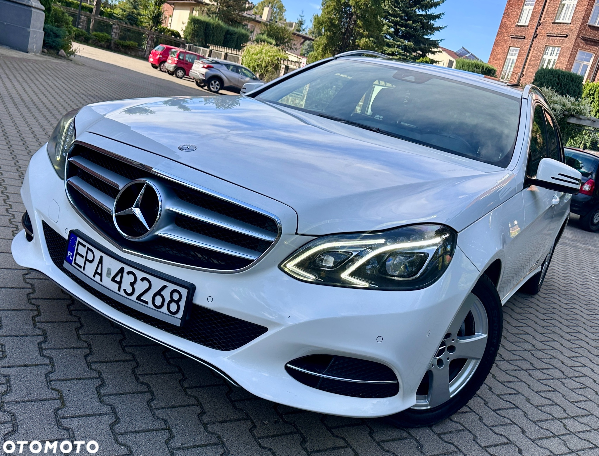 Mercedes-Benz Klasa E 200 CDI 7G-TRONIC - 2