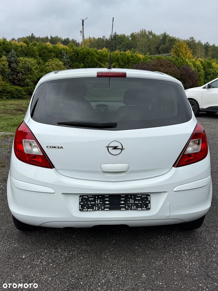 Opel Corsa 1.4 16V Cosmo - 11
