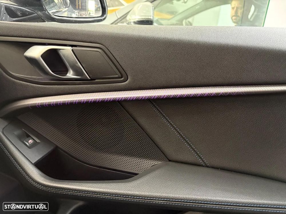 BMW 116 d Pack Desportivo M Auto - 29