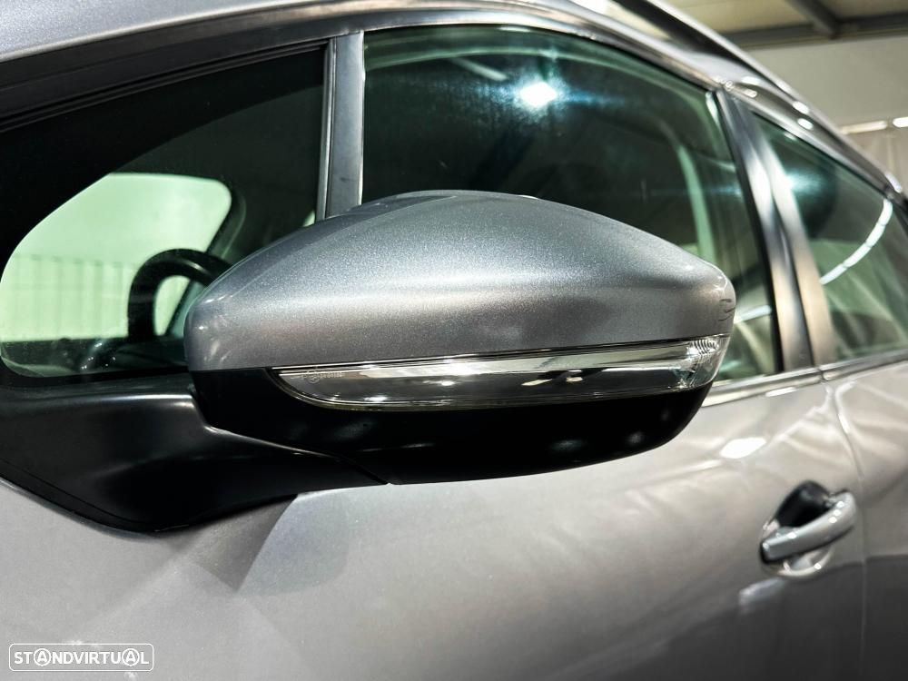 Peugeot 2008 1.6 e-HDi Allure 2-Tronic - 16