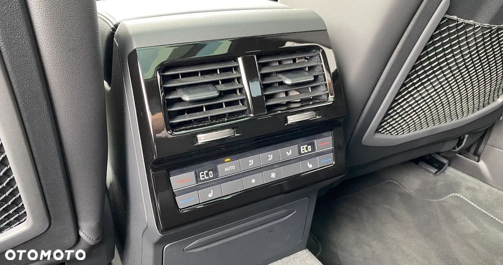 Volkswagen Touareg 3.0 V6 TDI 4Motion R-Line - 15