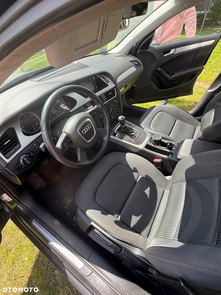 Audi A4 Avant 2.0 TDI - 9