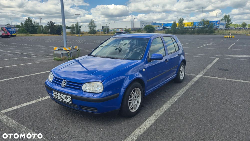 Volkswagen Golf 1.6 Comfortline - 1