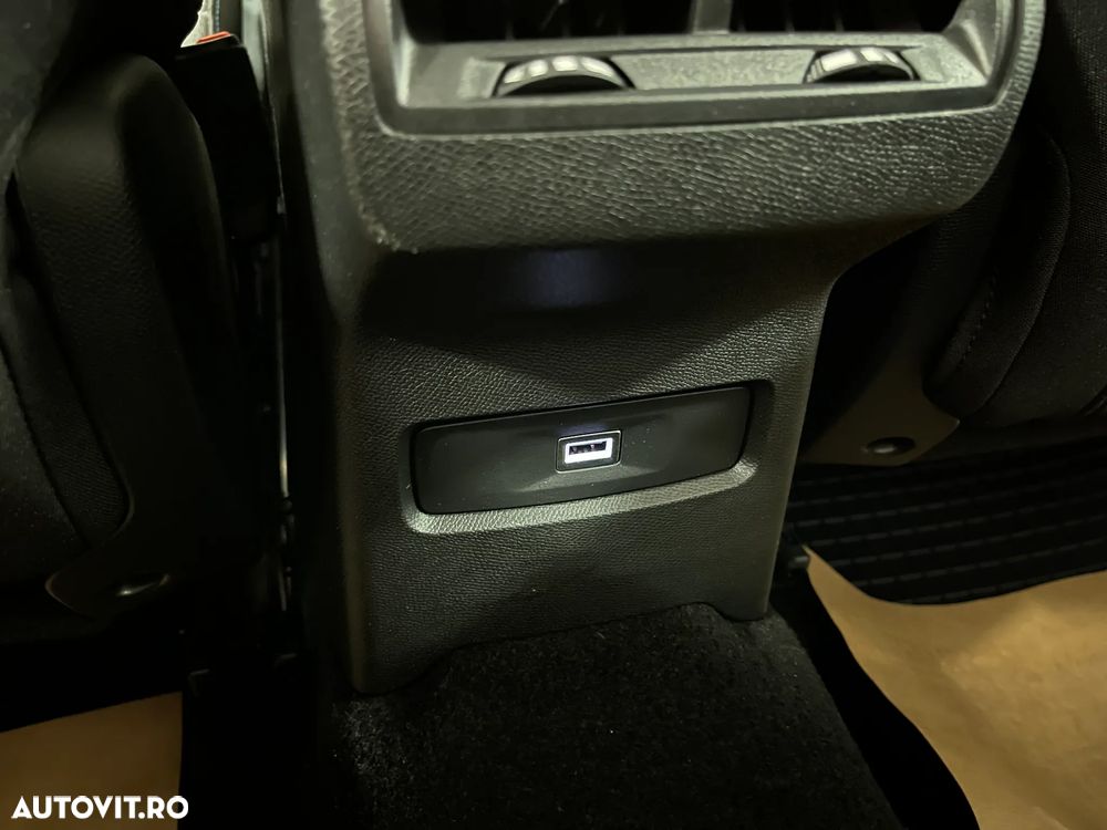 Citroën C4X PureTech 130 Stop&Start EAT8 FEEL PACK - 27