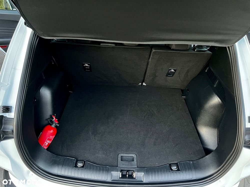 Ford Kuga 1.5 EcoBoost FWD Titanium X - 38
